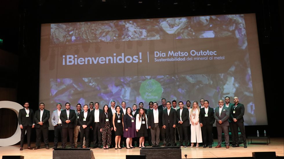 Group photo of Metso Outotec team