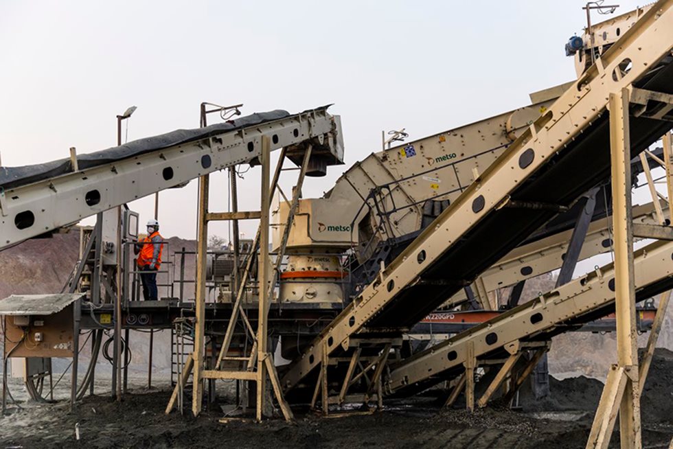 NW106™ jaw crusher and NW220GPD™ cone crusher at the  Kosma quarry