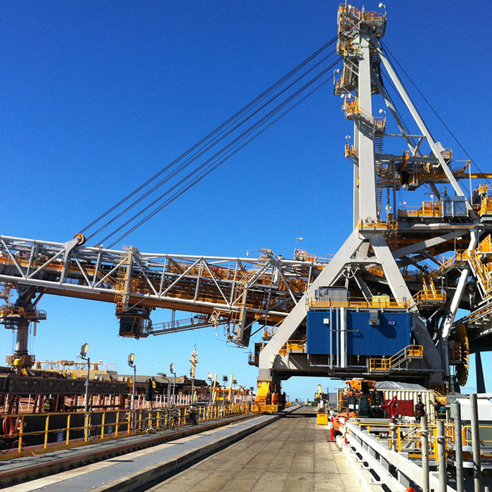 Metso ship loader in action