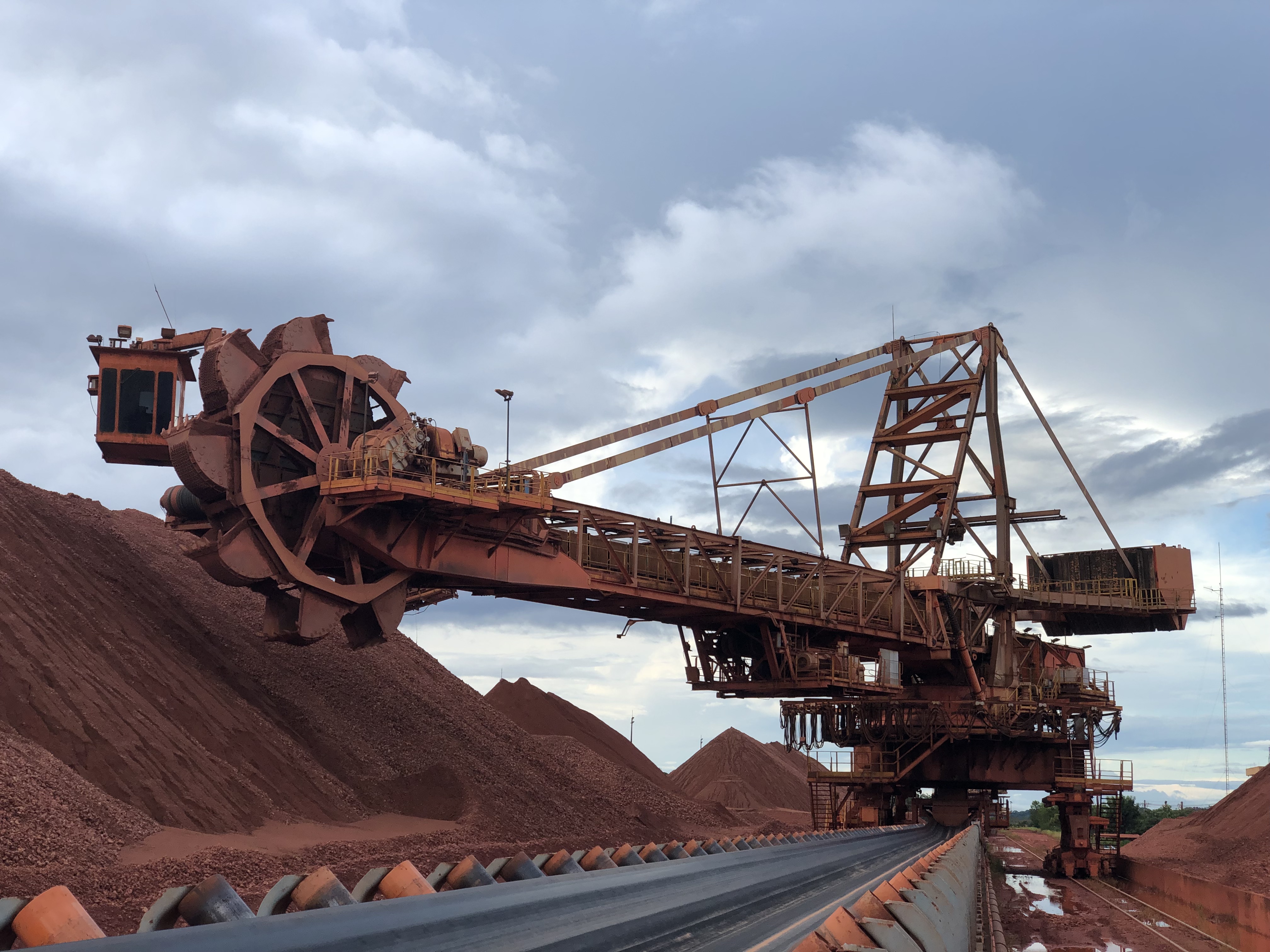 Mining equipment at the MRN mine