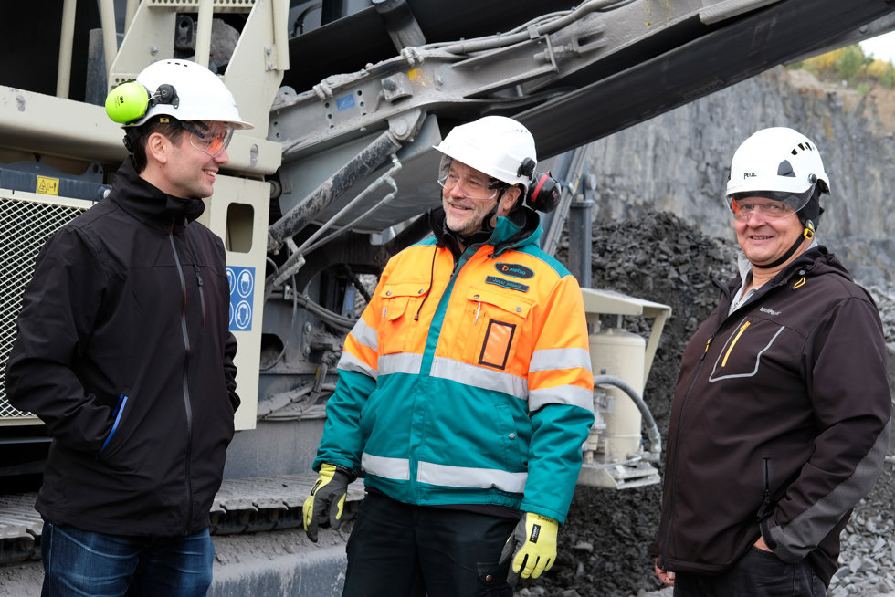VRJ Group kommer att kunna övervaka de viktigaste funktionerna i sina två Lokotrack® från vilken dator som helst via satellit med Metso Metrics.