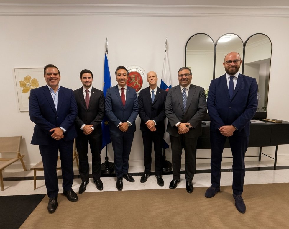 Líderes de Metso, Gold Fields y la Embajada de Finlandia