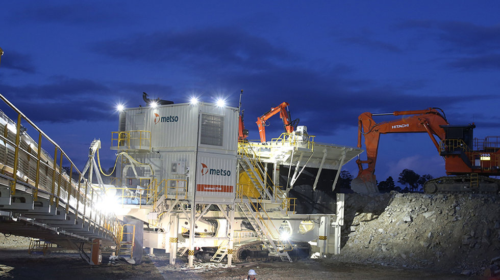 Night picture from Boral's Peppertree Quarry with LT160
