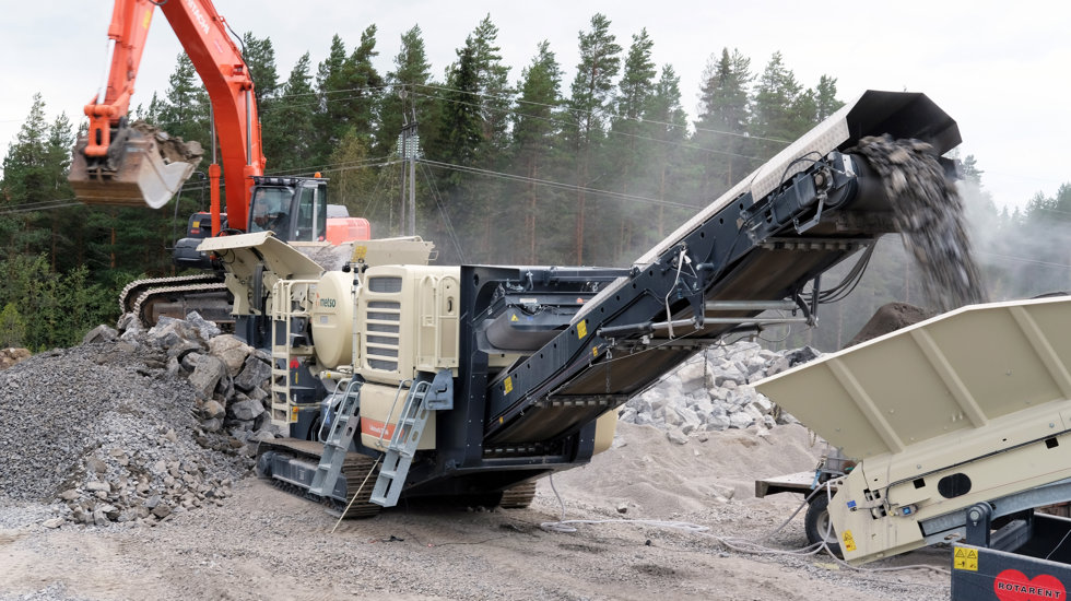 Metso crushing equipment at  Sydänmaa farm's site