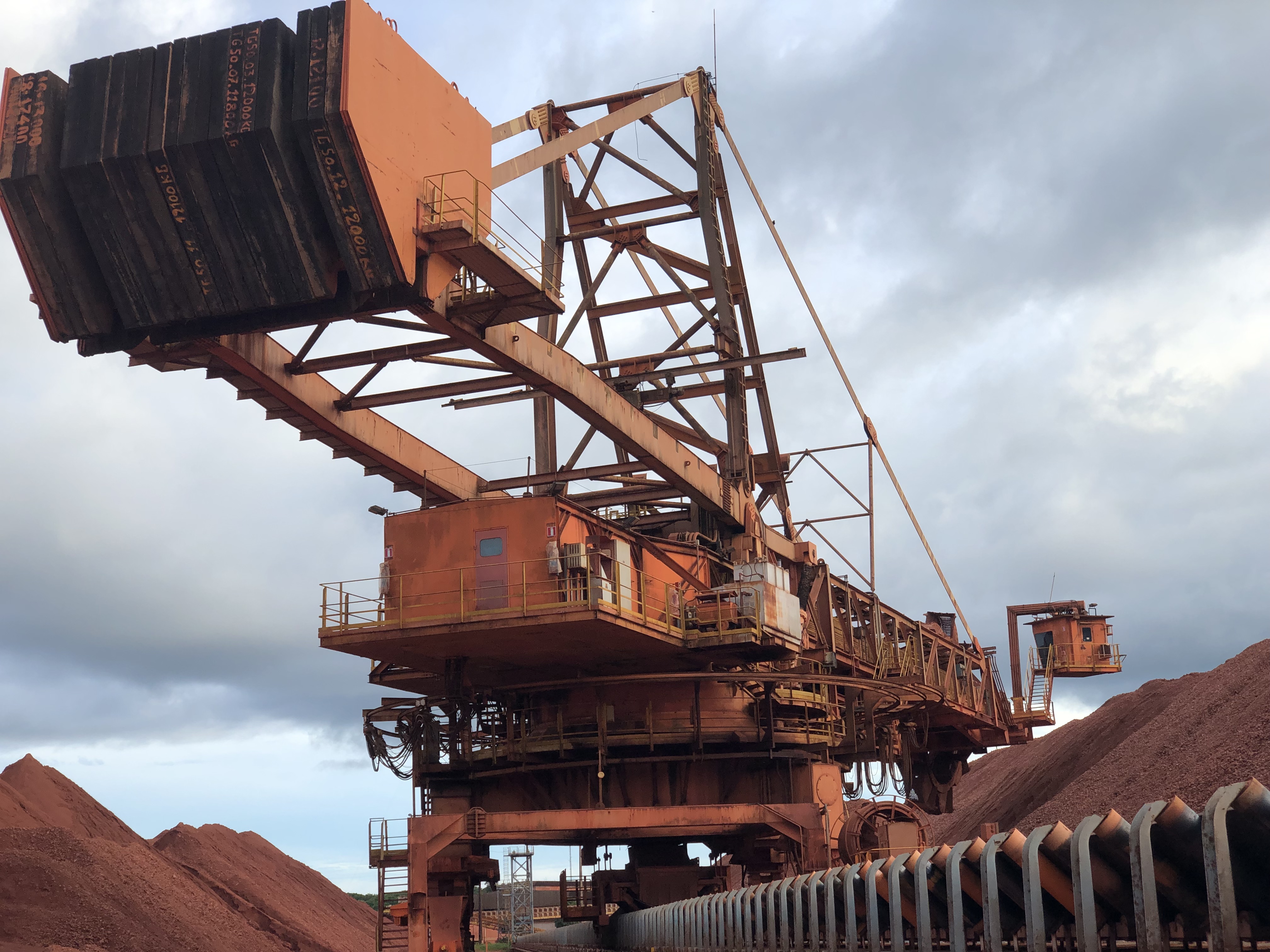 Mining equipment at the MRN mine