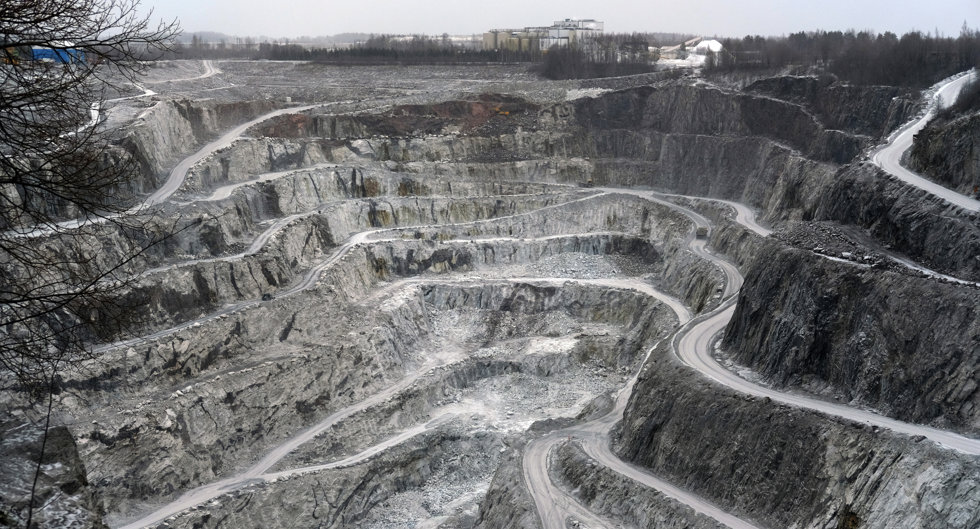 In the next few years, the mine will be widened to prepare for a deeper embankment.