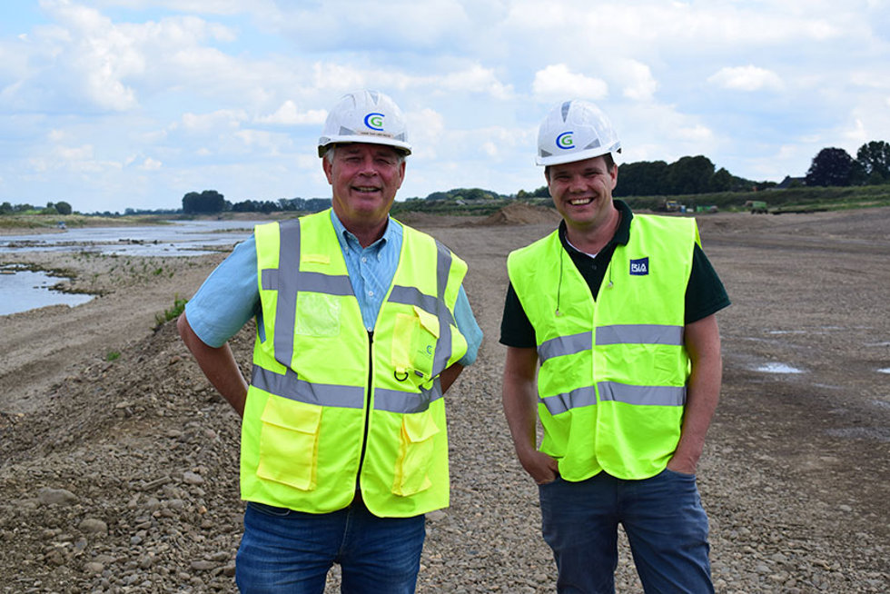 Hans van der Meer, head of production and technical service from Consortium Grensmaas and Jesse Hopma, Account Manager from BIA