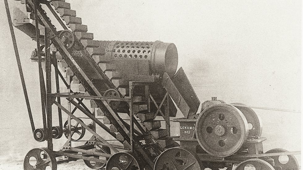 Image of historical crusher (1921)