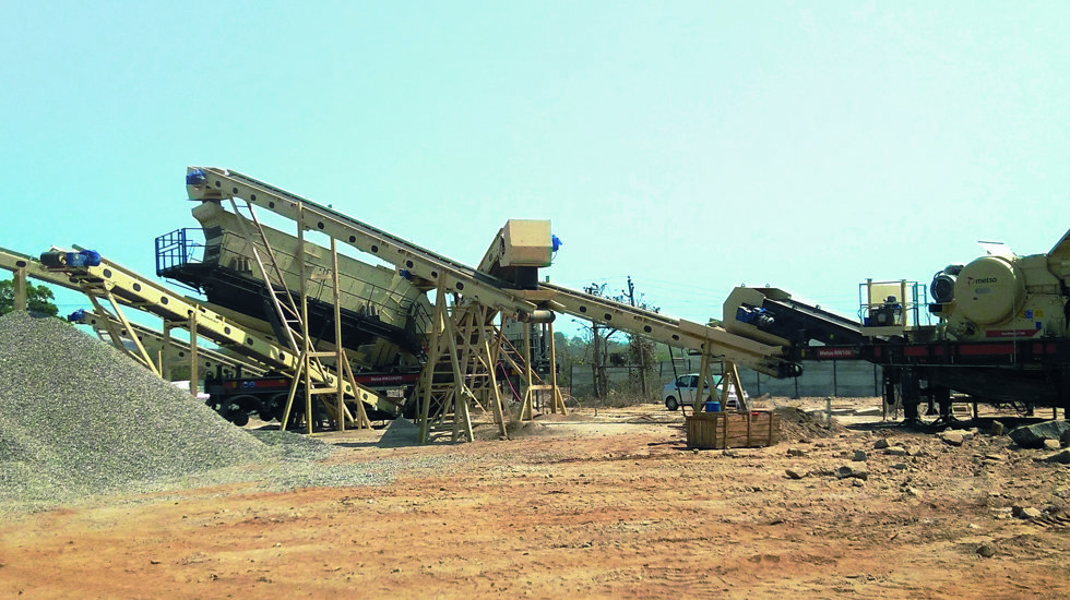 Metso NW Rapid portable plant at a site.