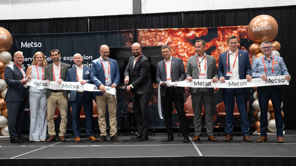 Mesa ribbon cutting