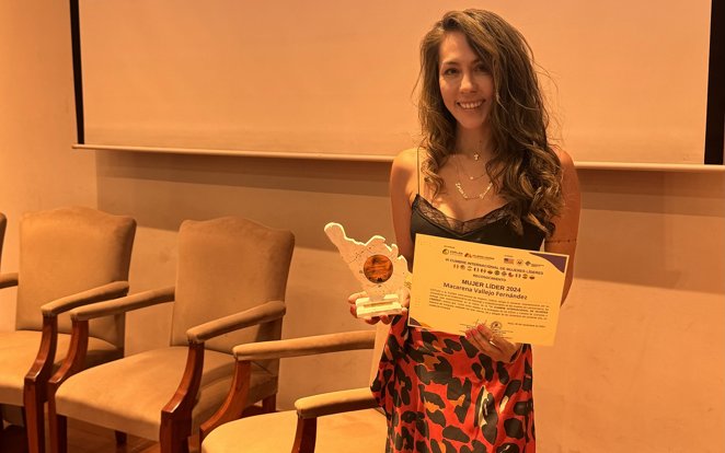 Macarena Vallejo, Directora de Marketing y Sostenibilidad de Metso en Sudamérica recibe distinción en Cumbre de Mujeres Líderes 