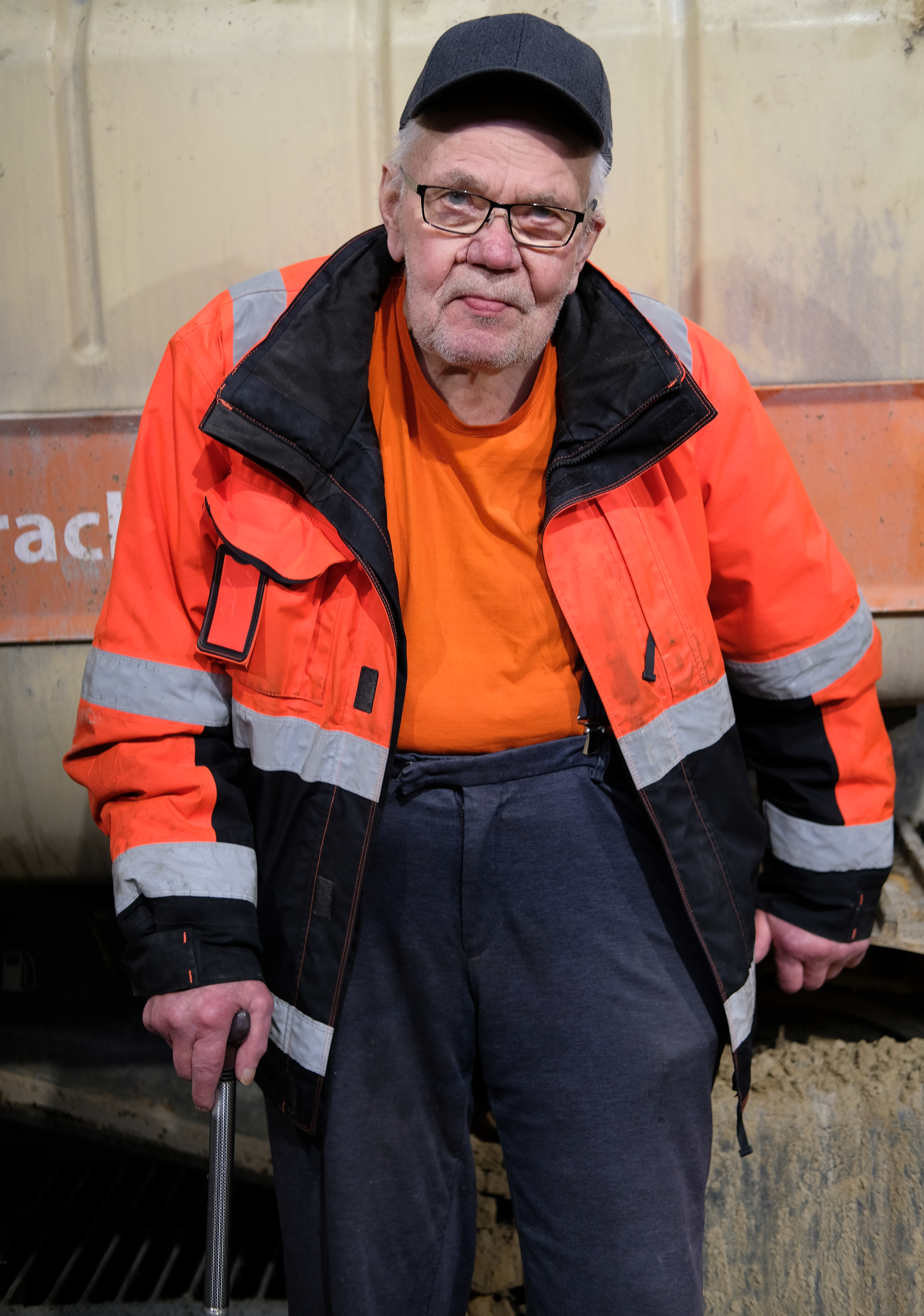 Yli 60 vuoden työkokemuksen omaava, 82-vuotias Jouko Mäkitalo kuuluu edelleen perheyrityksen kantaviin voimiin.
