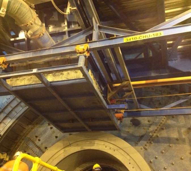 Feed chute cover