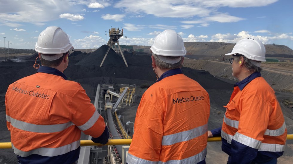 Metso Outotec employees at Jellinbah mine