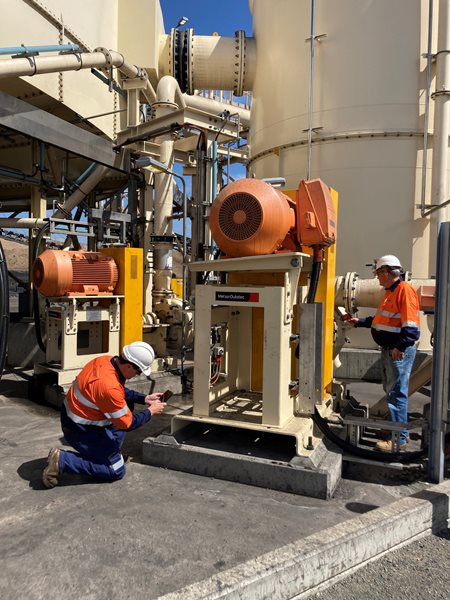 Metso Outotec service team undertaking pre commissioning inspections at Jellinbah mine.