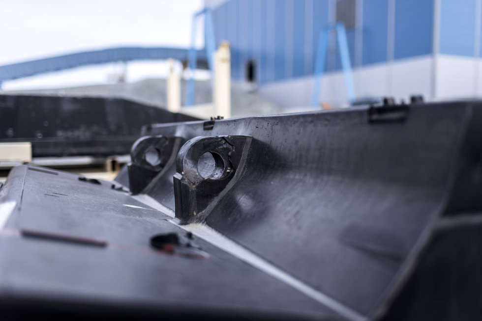 Megaliner™ от Metso ускоряет замену футеровки мельницы и повышает безопасность.