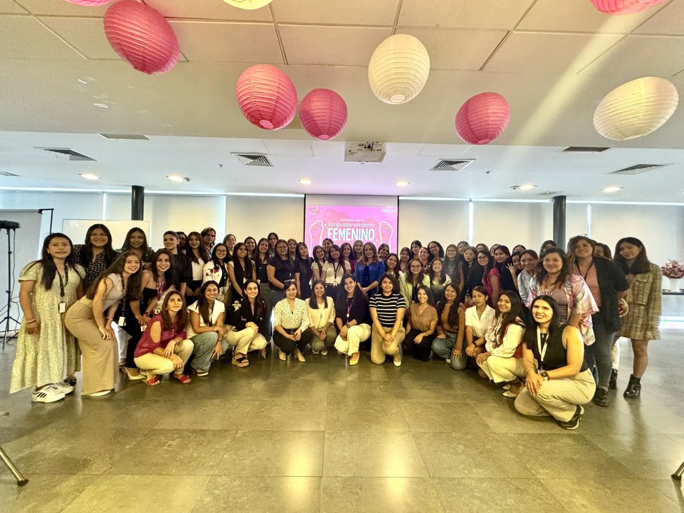 Colegas de Metso en las celebraciones por el mes de la mujer