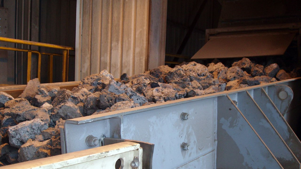 Crushed slag 