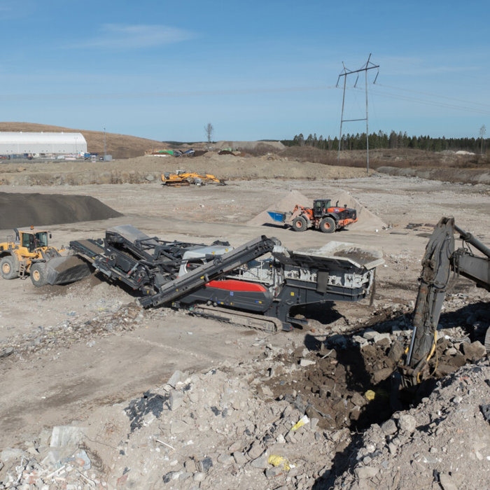 LT400RS mobile impact crusher plug in electricity or diesel