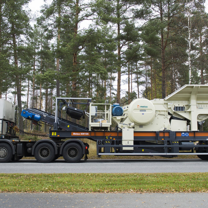 NW106 portable jaw crusher for primary crushing 
