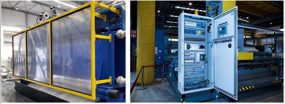 Permanent and movable splash guard available as an option (left) and Siemens automation system and HMI (right)