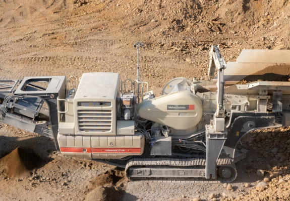Lokotrack® LT106™ mobile jaw crusher