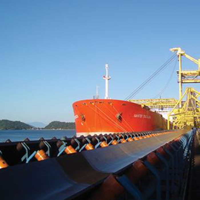 Ship loaders