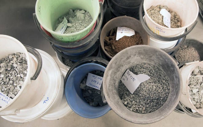 Análisis de muestras de rocas 